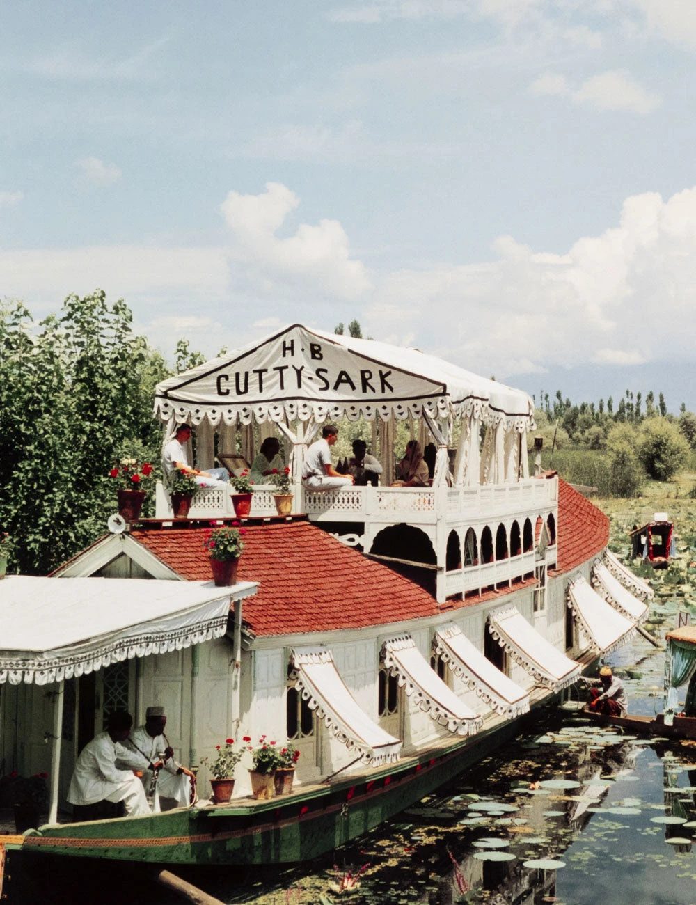 Jhelum River Photography Print By Slim Aarons - Image 5
