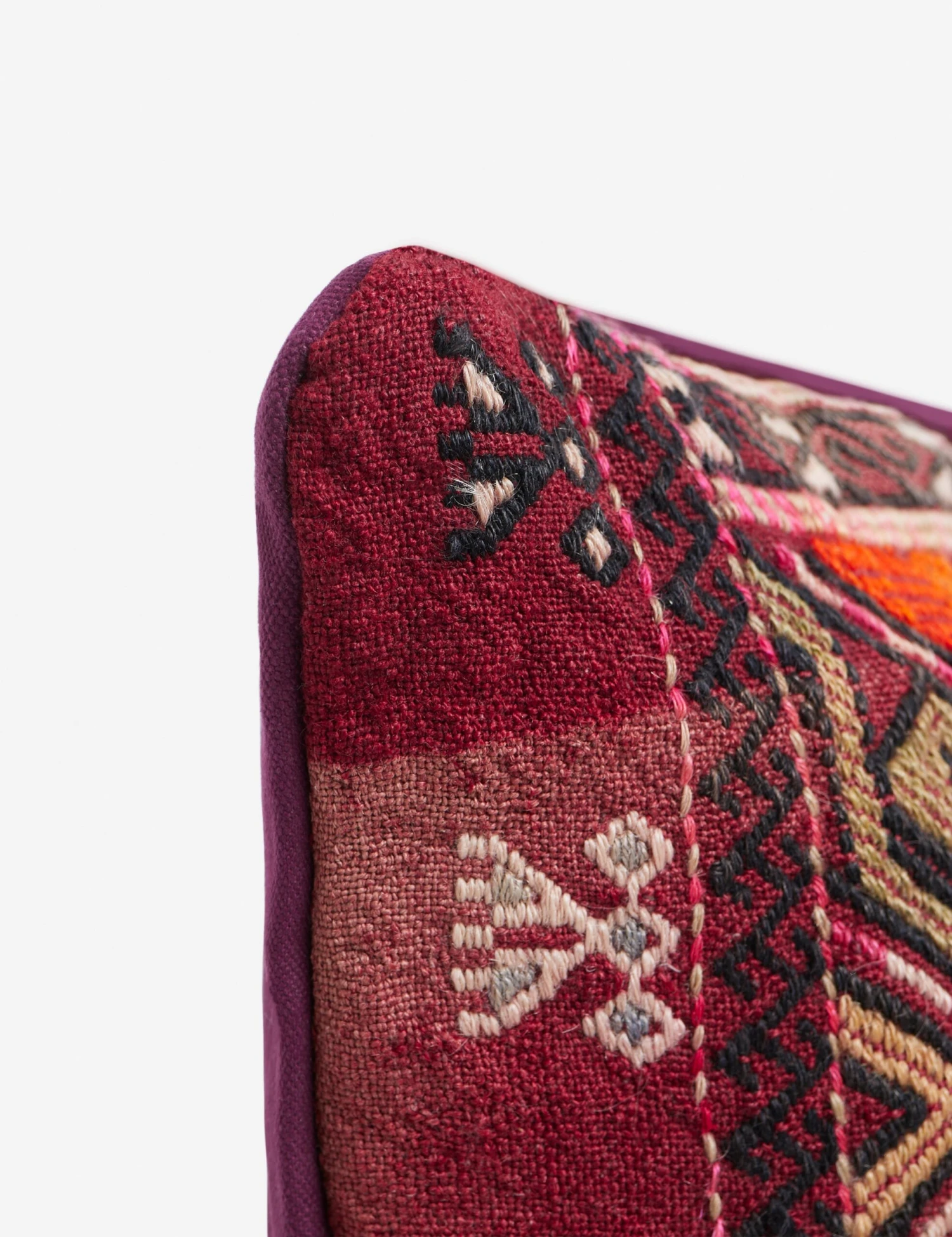 Ekin Vintage Lumbar Pillow - Image 3