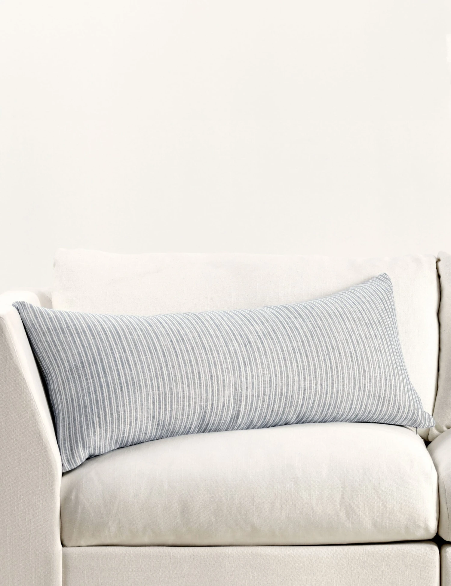 Nevya Pillow - Image 9