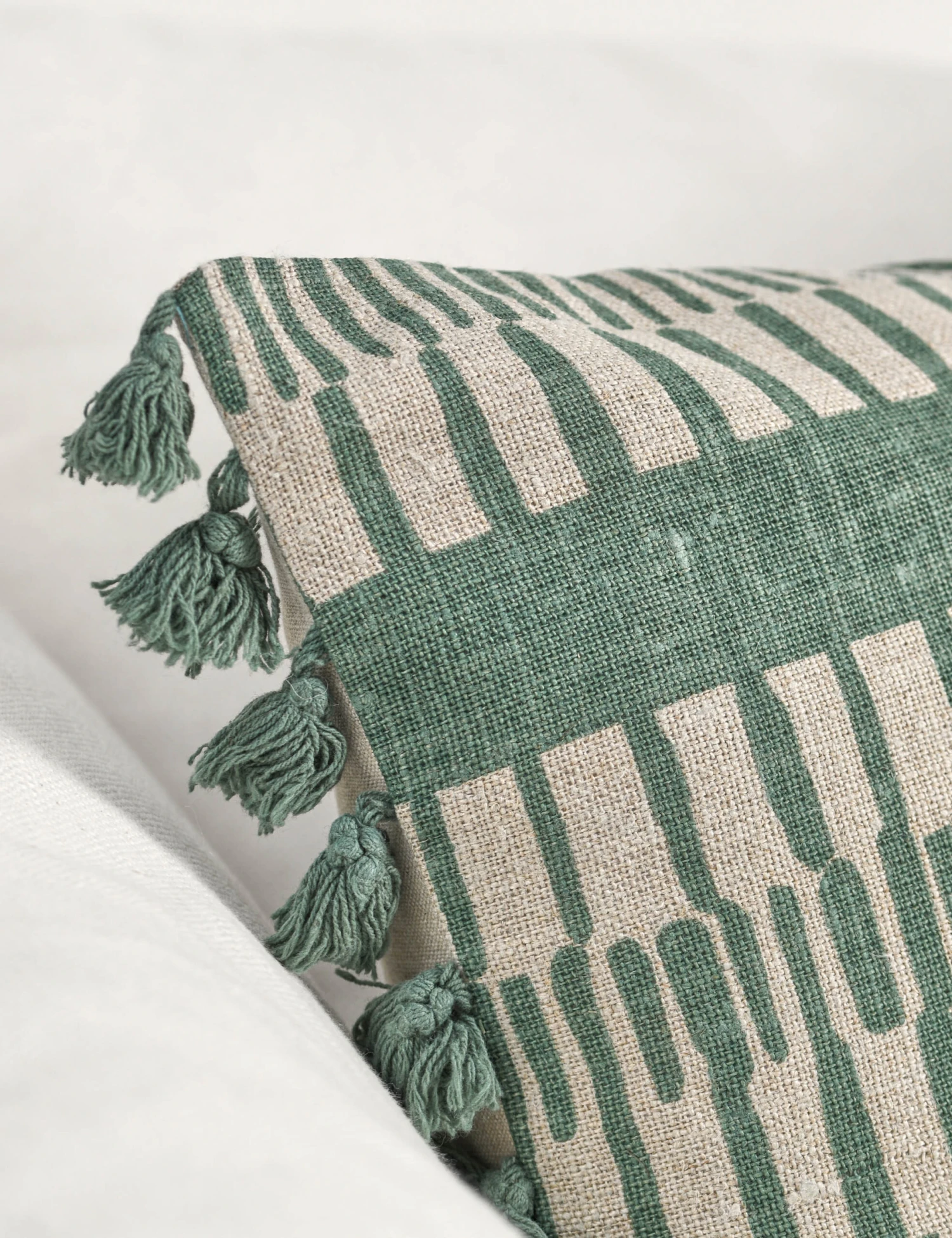 Morgana Linen Pillow - Image 13